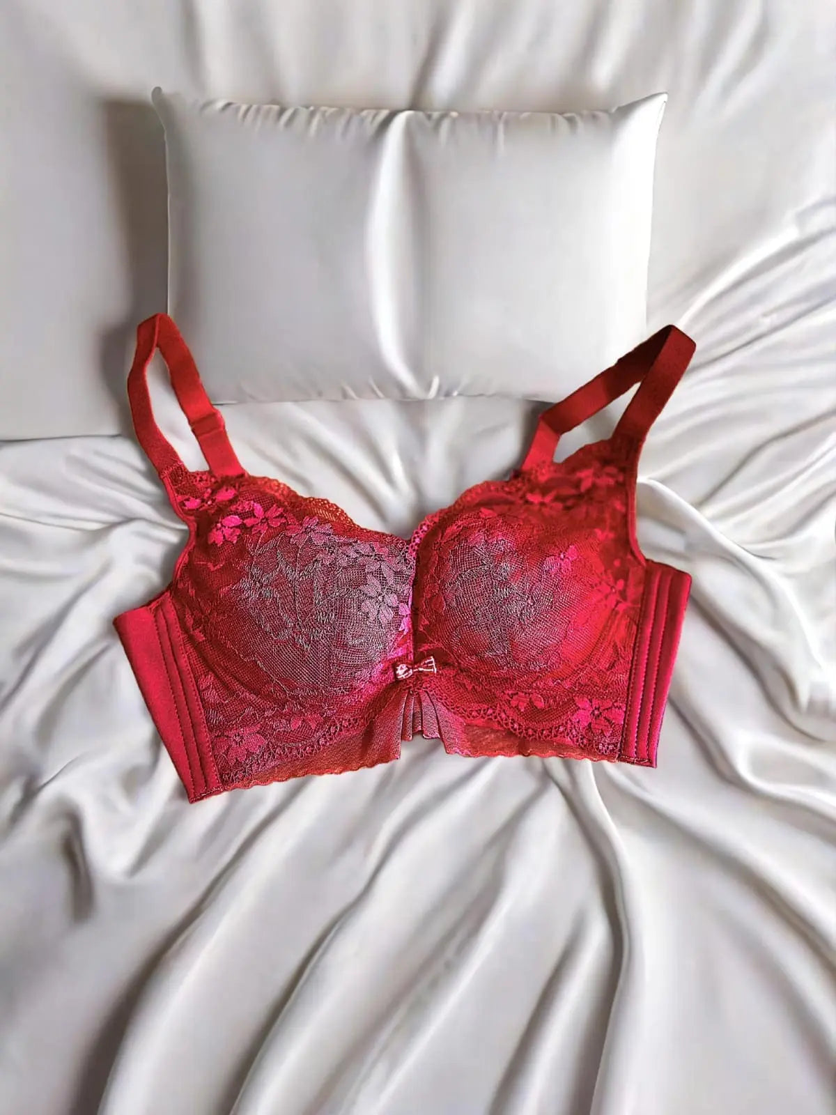 Crimson Kiss Crimson Curves