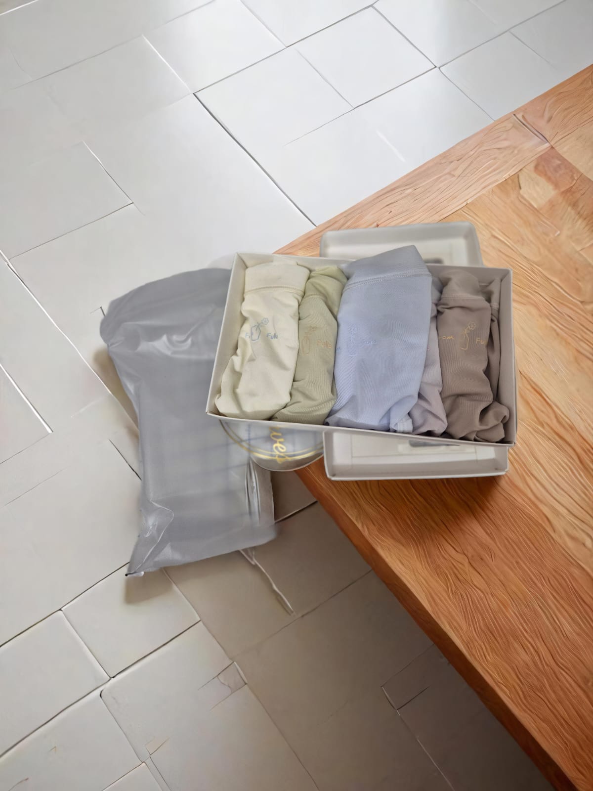 Set of 5 Muj i- Petal Veil Crimson Curves